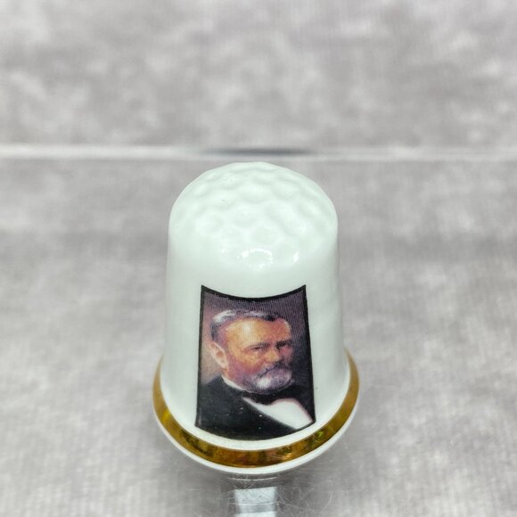 Vintage Ulysses S. Grant Fine Bone China Thimble Portrait Gold Trim England - Picture 2 of 8